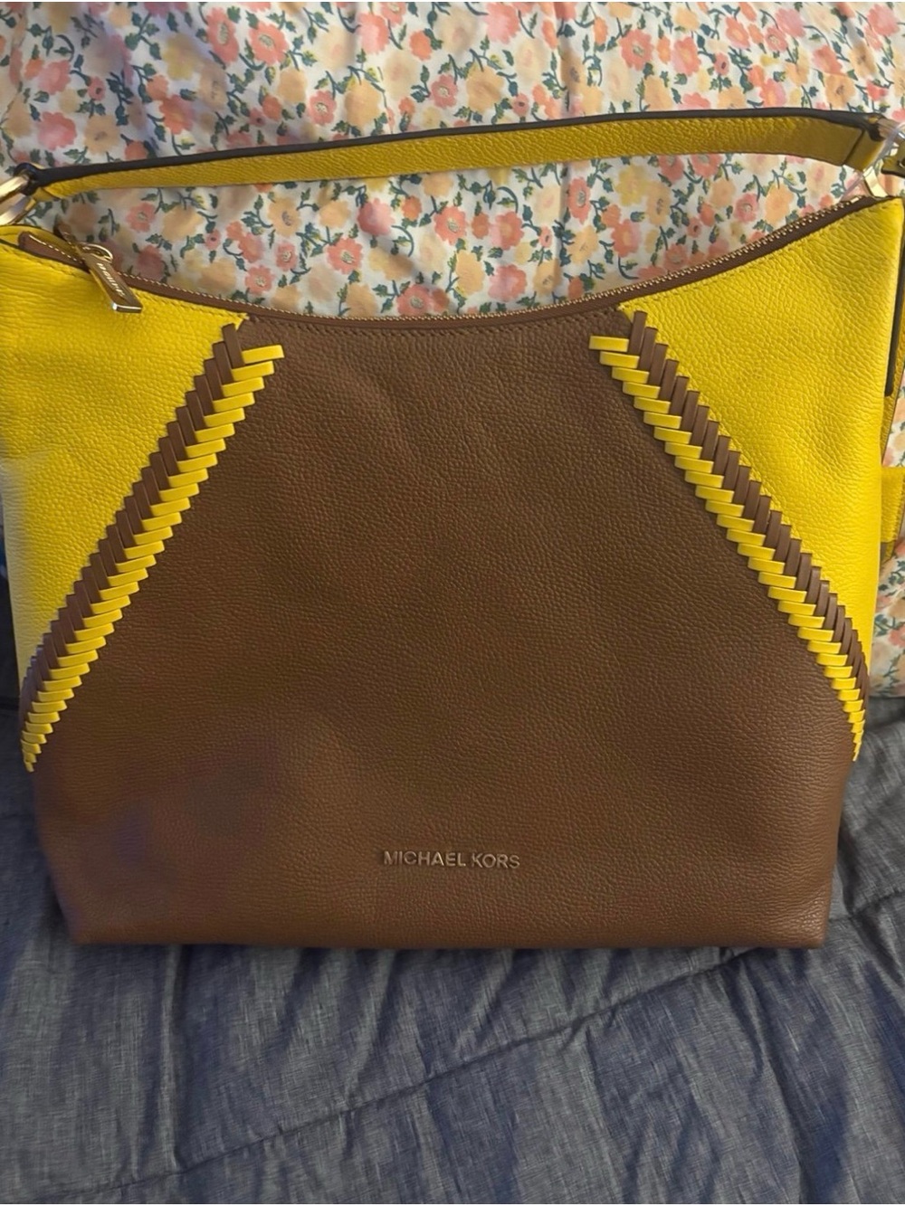 🍂Michael Kors Two-Tone Brown & Yellow Leather Shoulder Bag